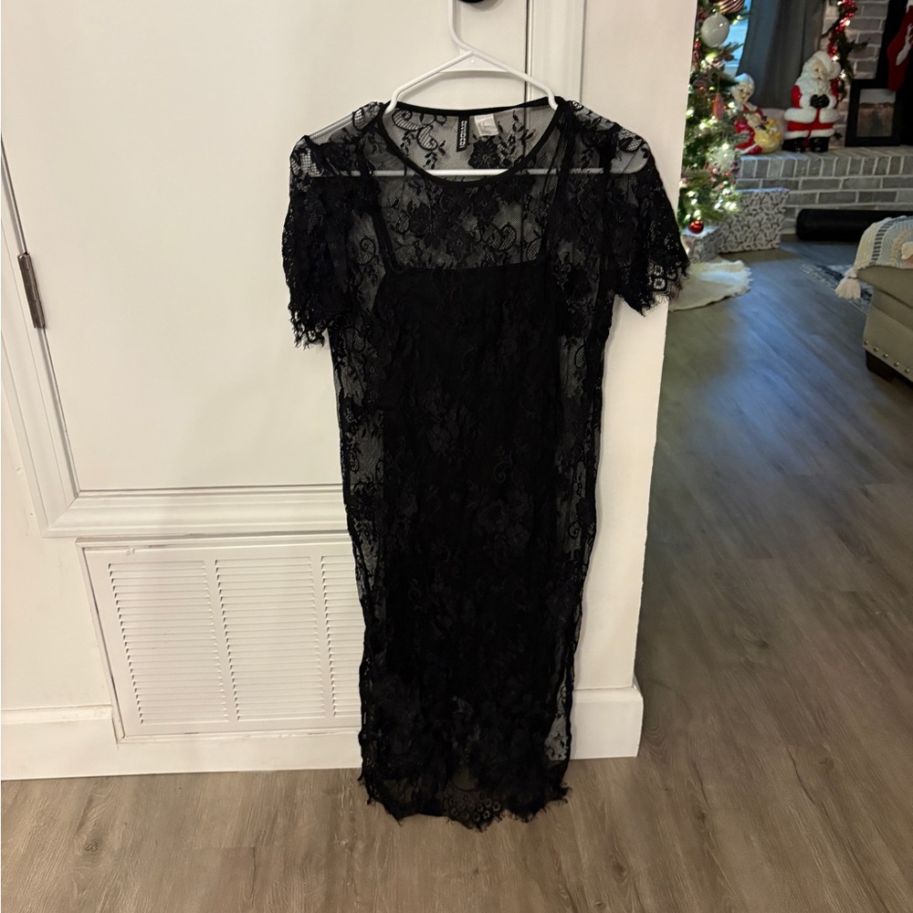 H&M Black Lace Long Sleeve Dress